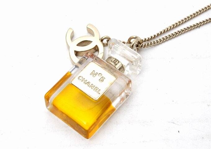 古いシャネル製品の査定例